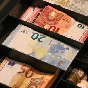 Kaufen Sie gefälschte EURO-Scheine 50EUR
